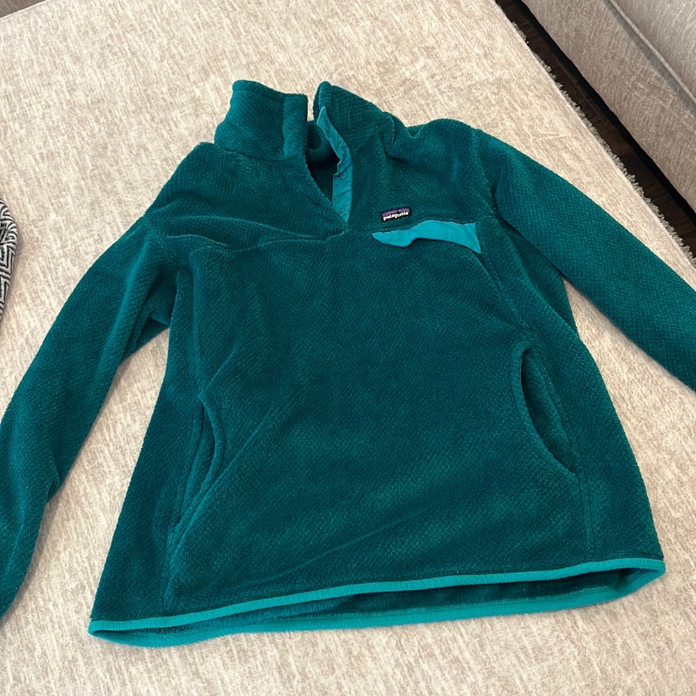 womens patagonia pullover